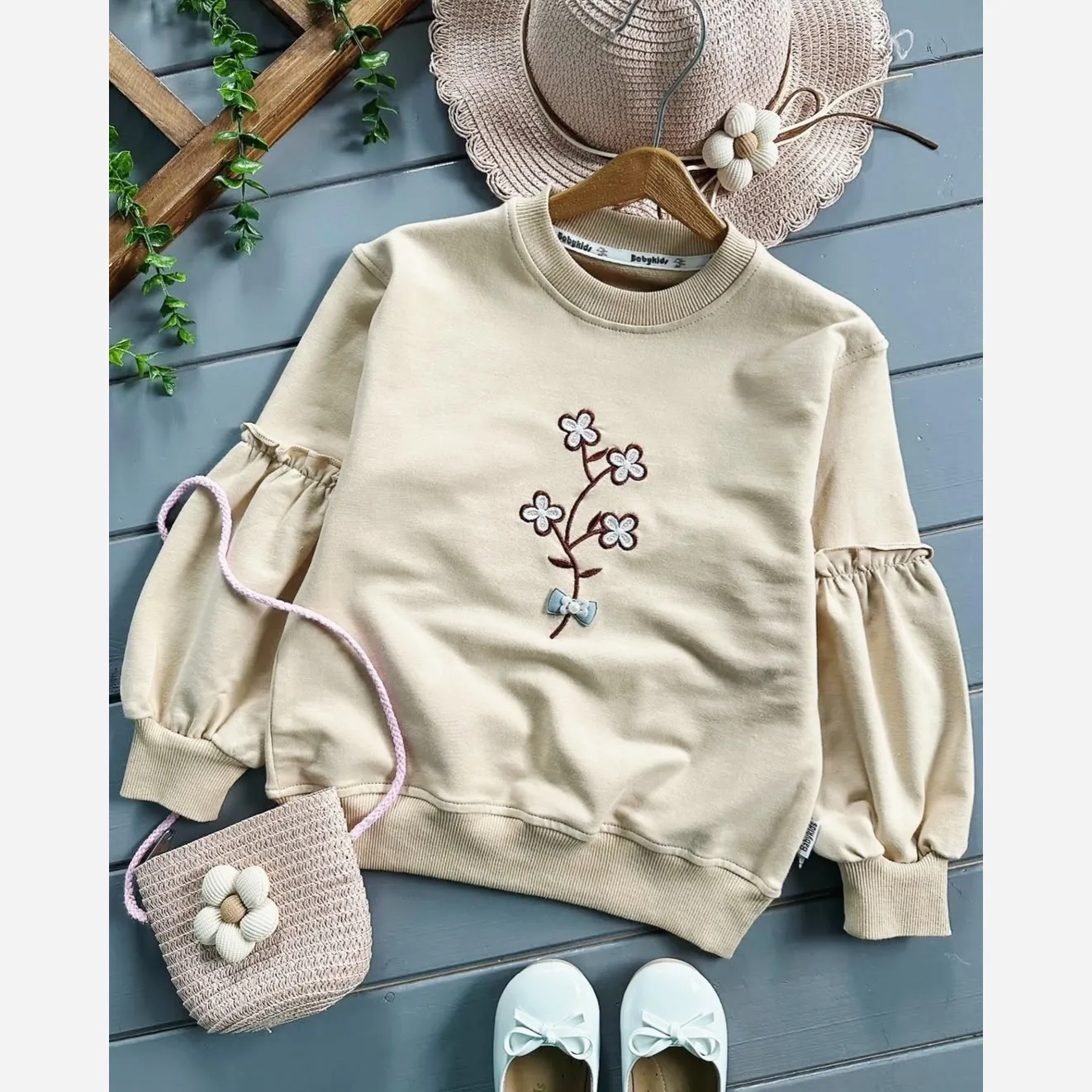 بلوز دورس دخترانه گلدوزی شده طرح چهارگل مناسب 2 تا 9 سال