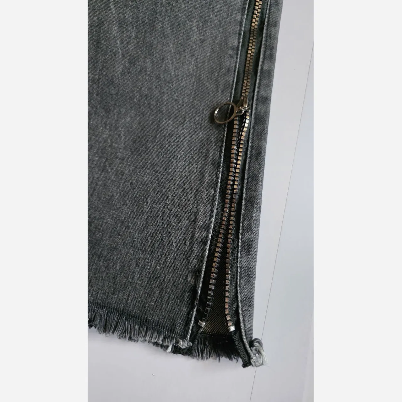 شلوار بگ جین زغالی بغل زیپ دار دخترانه سایز 85 تا 100