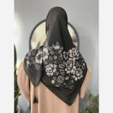 روسری سوپرنخ با طرح گل سبز