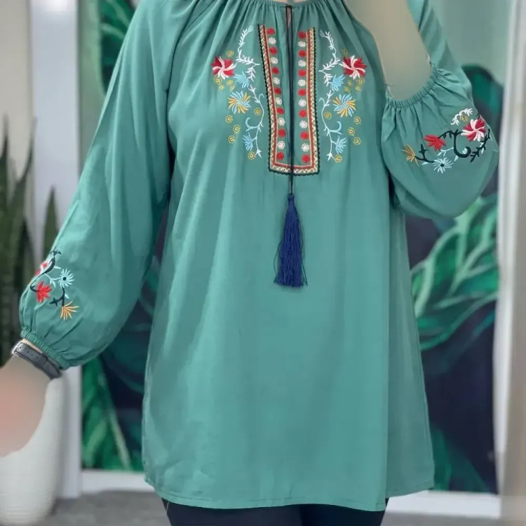 شومیز گلدوزی مارال جنس شانتون فری سایز