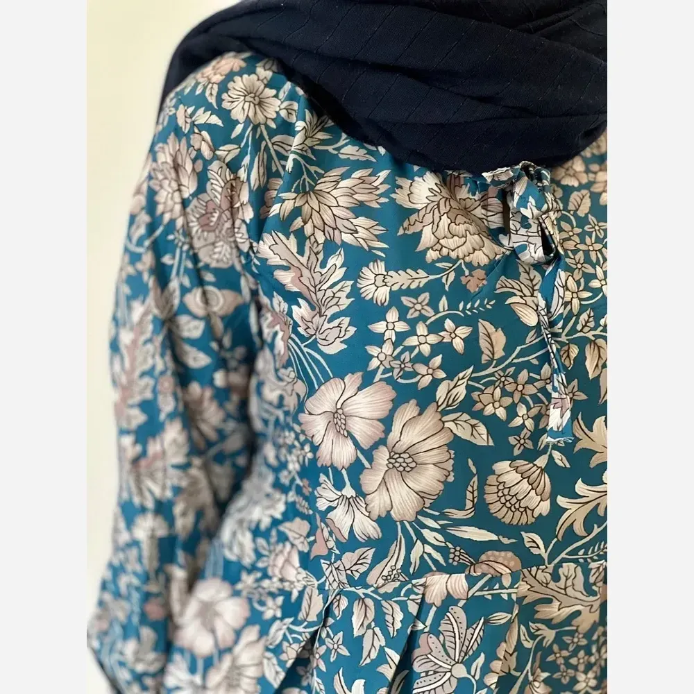 ساحلی گلدار خنک و تابستانه جنس فلور بوگاتی فری سایز