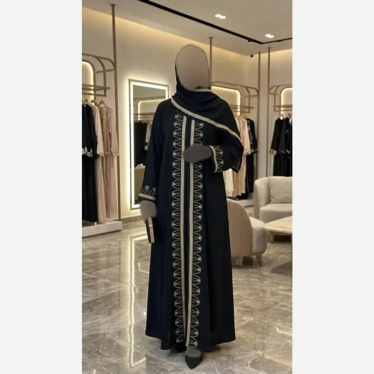 عبا مجلسی زنانه الیزه درجه یک گلدوزی شده مشکی سایزبندی 1 و 2 تا سایز 52 قد 140