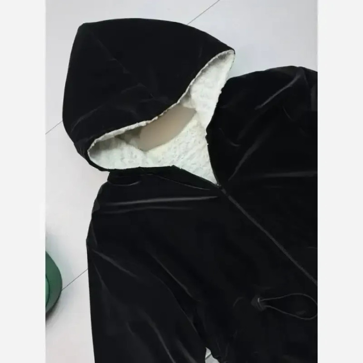 کاپشن لیوسا سیلیکونی داخل ببعی کلاهدار رنگ مشکی سایز 38 تا 46