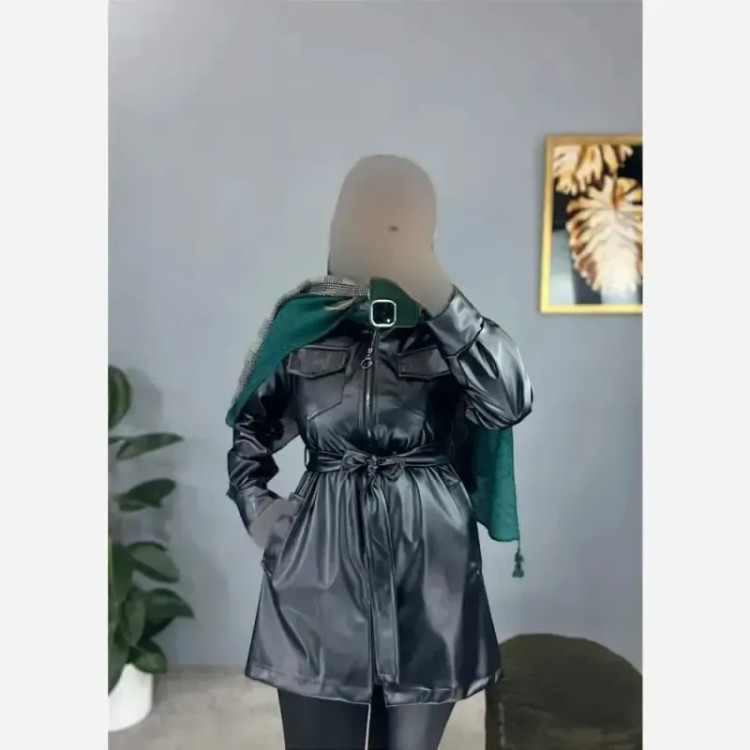 کاپشن چرم زنانه مدل یاشین رنگ مشکی سایز فری 38 تا 46