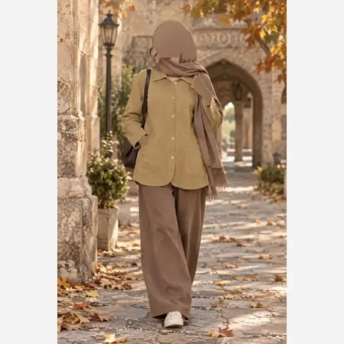 مانتو پاییزه مخمل کبریتی وارداتی جلو دکمه دار سایز بزرگ تا 48