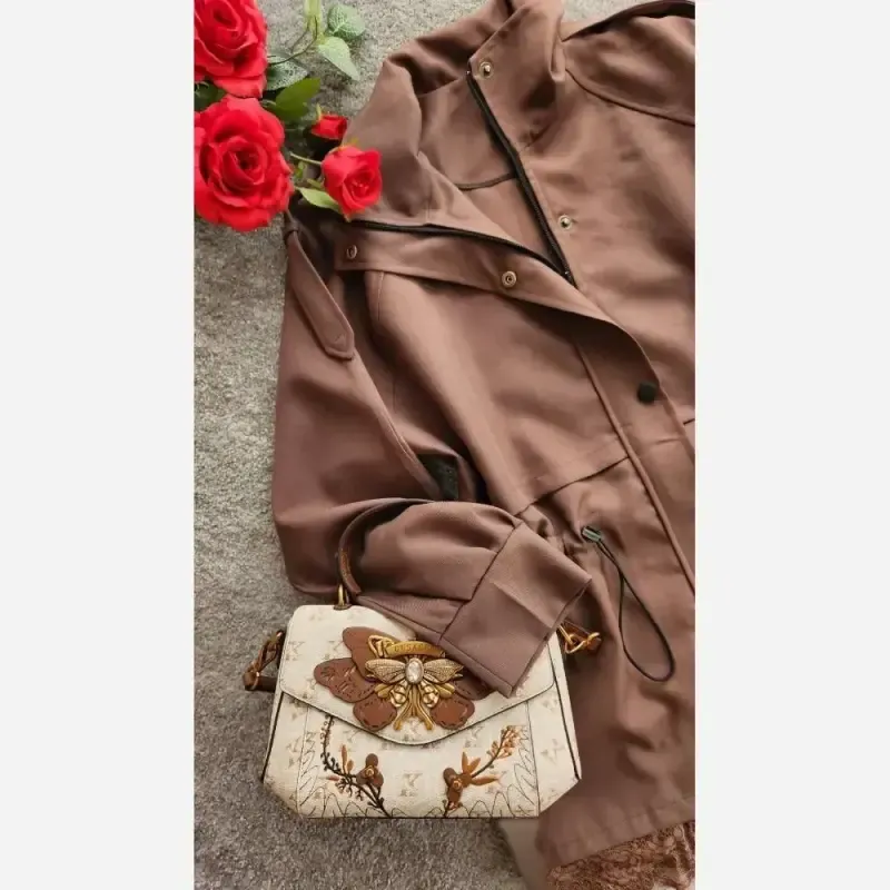 بارونی زنانه مدل پرستو جنس کتان تی سی کمر گت دار