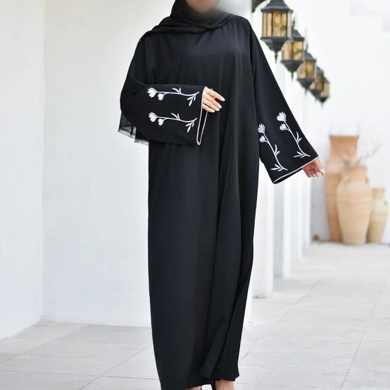 عبا آستین گلدوزی