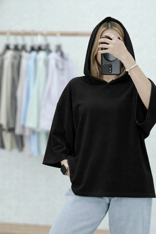 تیشرت کلاهدار