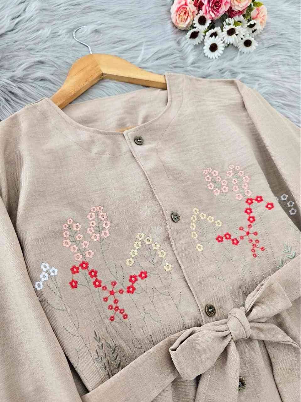 پیراهن گلدوزی نگار