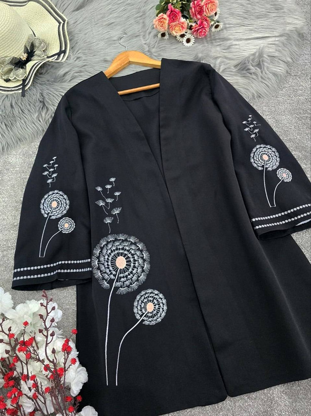 مانتوکتی گلدوزی شاپرک