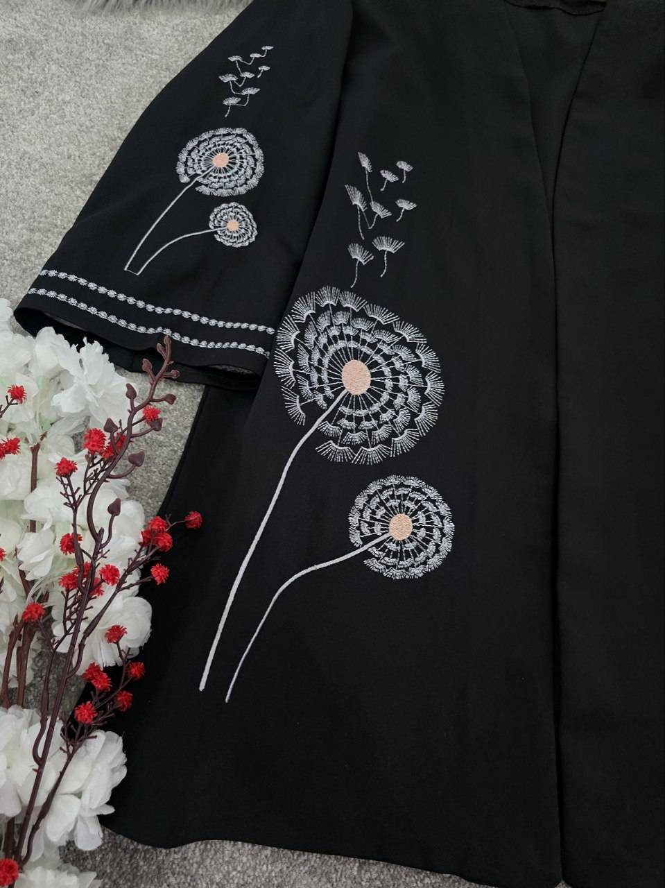 مانتوکتی گلدوزی شاپرک