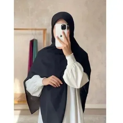 روسری سوپر نخ ساده قواره بزرگ سرمه ای و مشکی منگوله دار خنک و سبک سایز 135