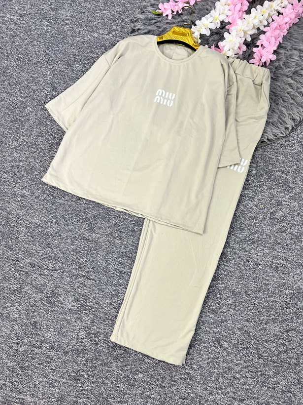 ست miu miu